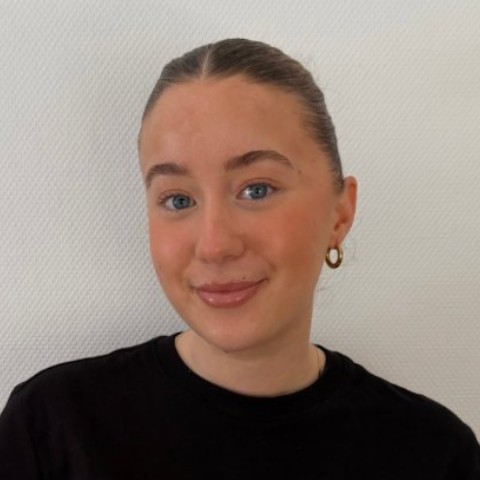 Porträt Tugba Tambil